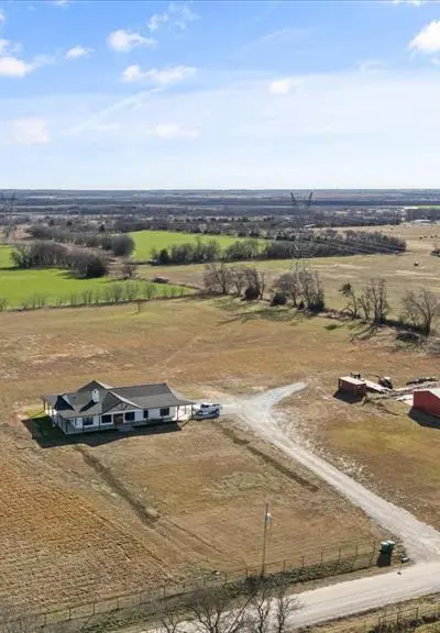 618 Minnis Road, Collinsville TX 76233 - Photo 5