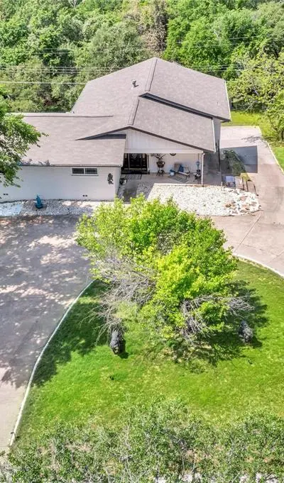 110 Vanshire Road W, Lakeside TX 76108 - Photo 2