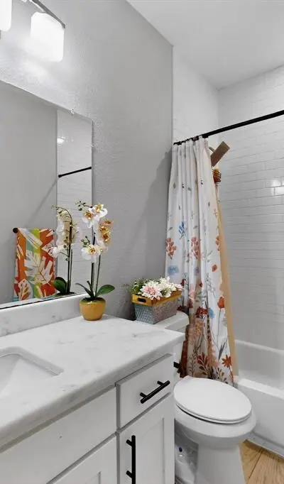 1901 Avenue E, Grand Prairie TX 75051 - Photo 2
