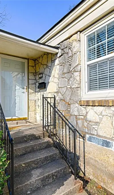 1707 Homewood Place, Dallas TX 75224 - Photo 3