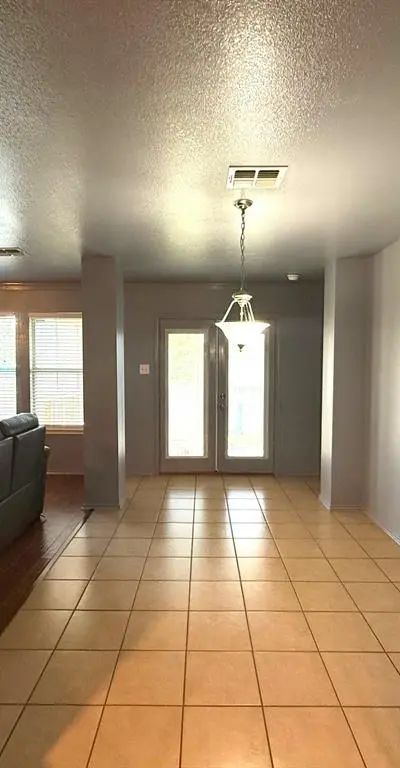 6845 Clarkridge Drive, Dallas TX 75236 - Photo 5