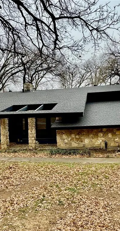 2000 Mill Creek Drive, Arlington TX 76010