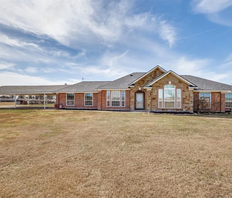 3411 FM 636, Kerens TX 75144