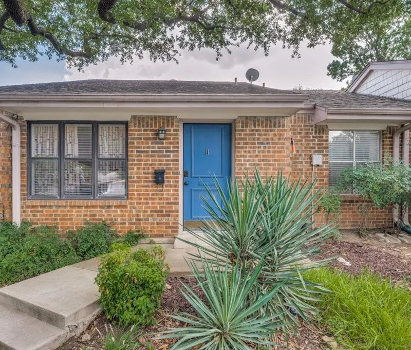 13618 Brookgreen Drive, Dallas TX 75240