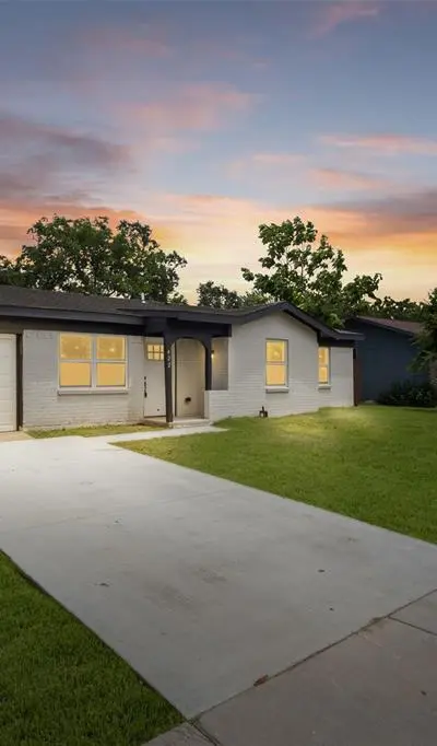 422 Sparks Street, Grand Prairie TX 75051 - Photo 4