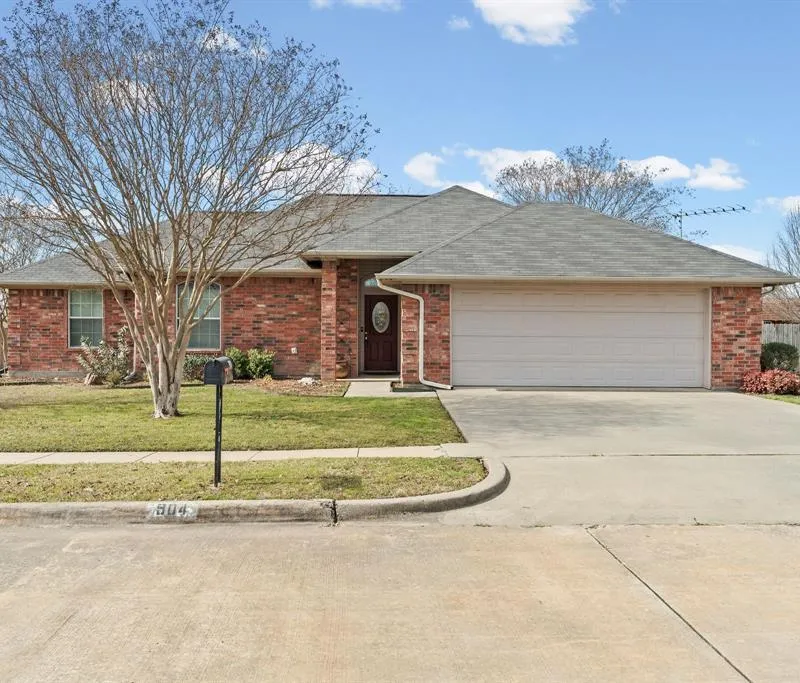 904 Roseanne Drive, Commerce TX 75428