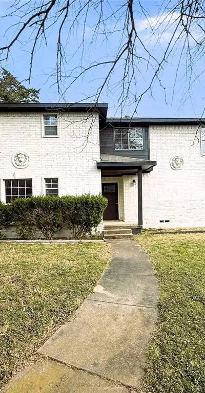 3516 Rio Grande Circle, Dallas TX 75233