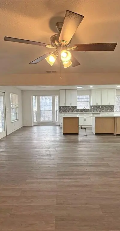 3516 Rio Grande Circle, Dallas TX 75233 - Photo 2