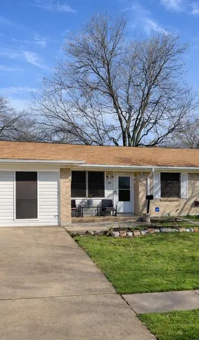 639 Yale Drive, Lancaster TX 75134 - Photo 2