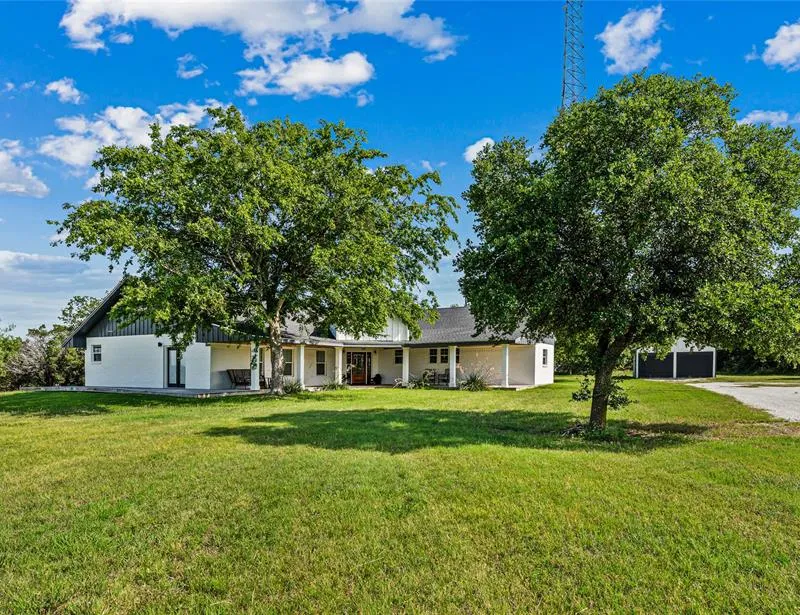 15966 Old China Spring Road, China Spring TX 76633