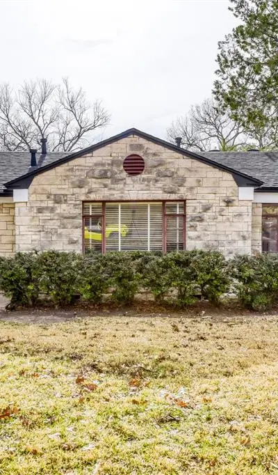 6918 Vivian Avenue, Dallas TX 75223