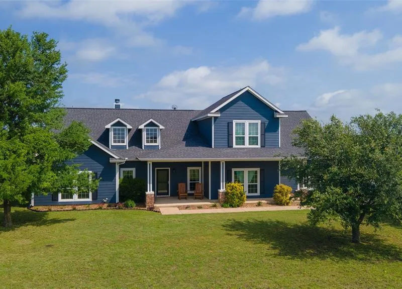 250 County Road 1006, Wolfe City TX 75496