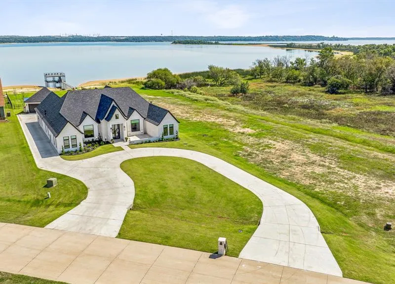 1804 Laguna Bay S, Pelican Bay TX 76020