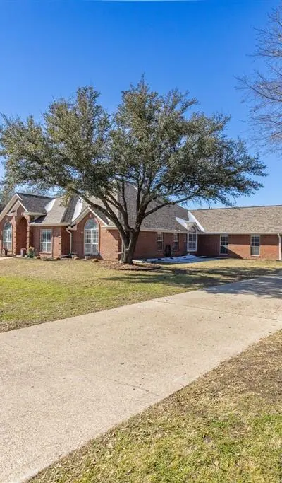 2046 Mckenzie Road, Campbell TX 75422 - Photo 3