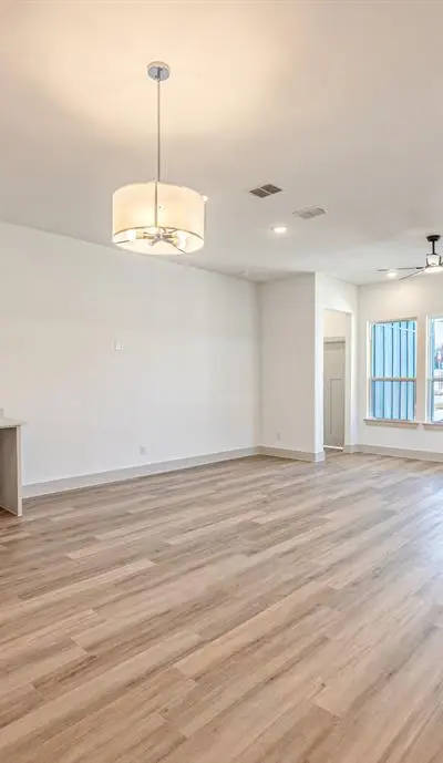 2613 Walker Street, Fort Worth TX 76105 - Photo 5