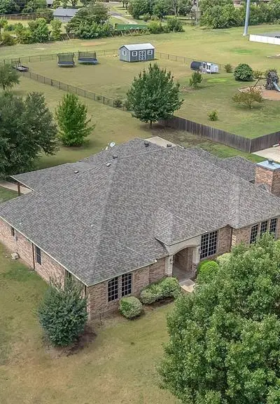 1921 Willow Bend Drive, Oak Leaf TX 75154