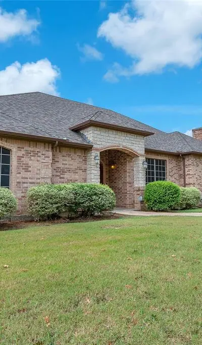 1921 Willow Bend Drive, Oak Leaf TX 75154 - Photo 3