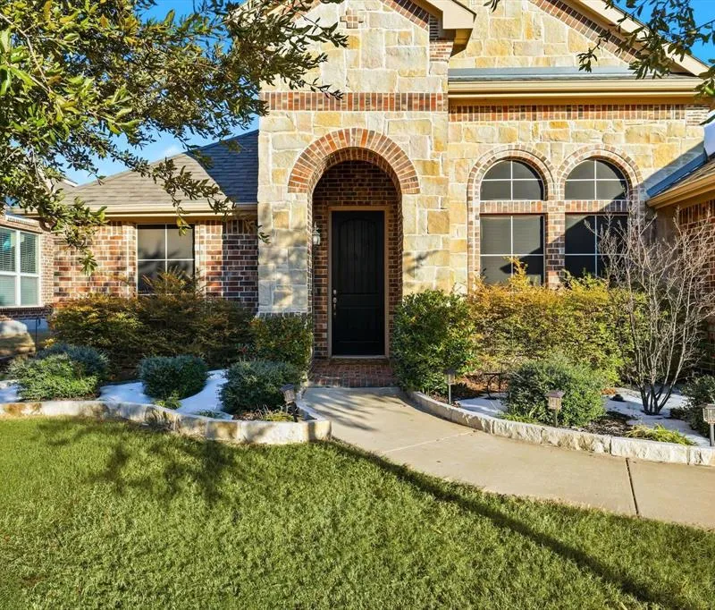 104 Traveller Street, Hickory Creek TX 75065