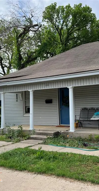 215 Maple Street, Denton TX 76201