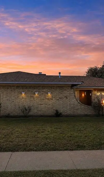 2106 Avalon Lane, Arlington TX 76014