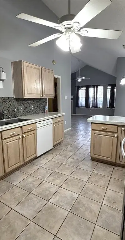 1415 Kynette Drive, Euless TX 76040 - Photo 4