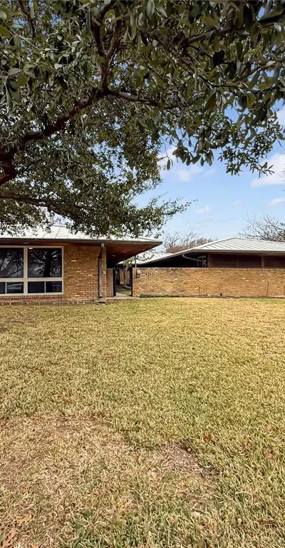 921 9th Street, Grand Prairie TX 75050