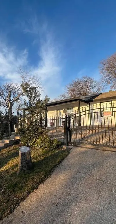 2804 19th Street, Fort Worth TX 76106 - Photo 5