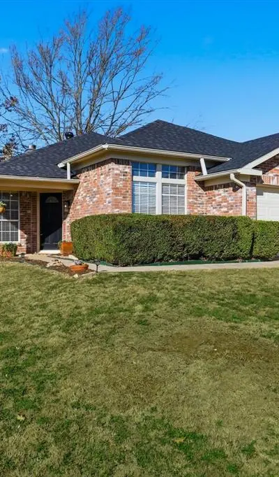 739 Thousand Oaks Drive, Lake Dallas TX 75065