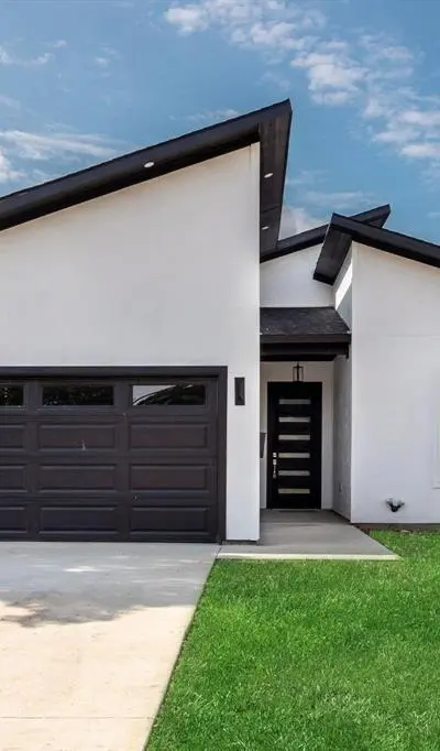 1210 Morrell Avenue, Dallas TX 75203