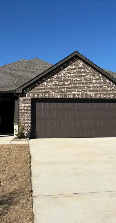 614 Kyle Drive, Tioga TX 76271