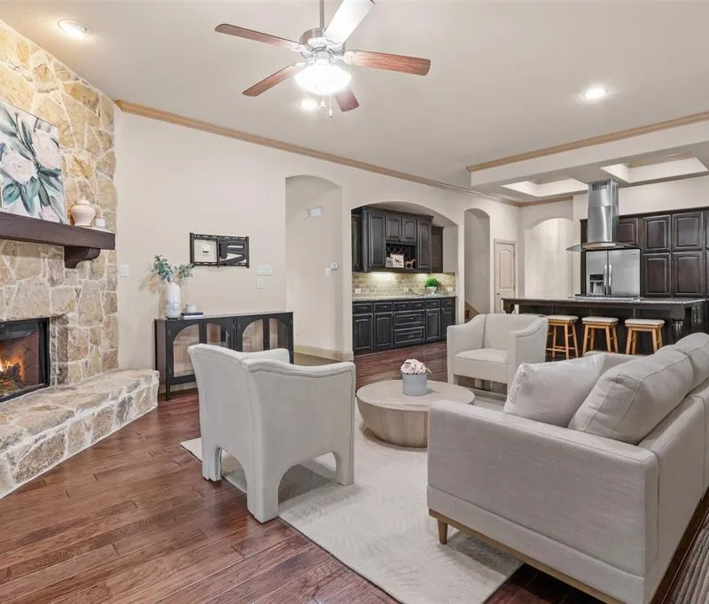437 Middleton Drive, Roanoke TX 76262