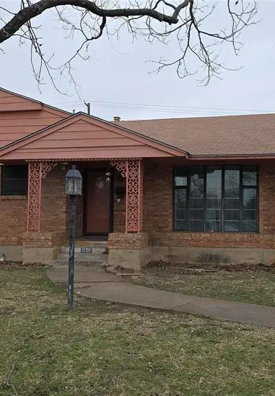 951 Channing Circle, Dallas TX 75224