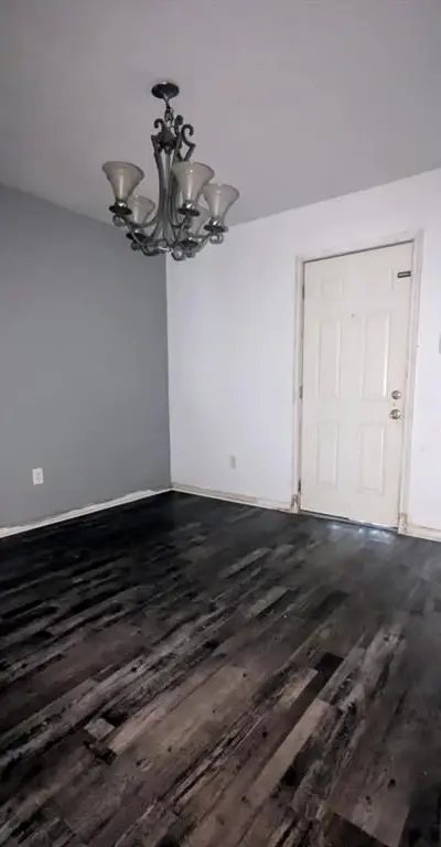 5208 Carol Avenue, Fort Worth TX 76105 - Photo 3