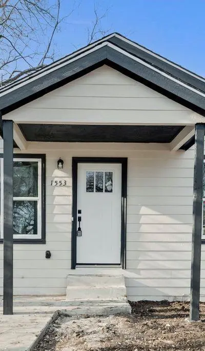 1553 Harris Court, Dallas TX 75223 - Photo 2