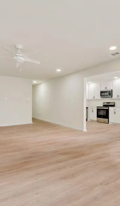 1553 Harris Court, Dallas TX 75223 - Photo 3