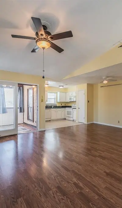 1208 Calico Lane # 620, Arlington TX 76011 - Photo 3