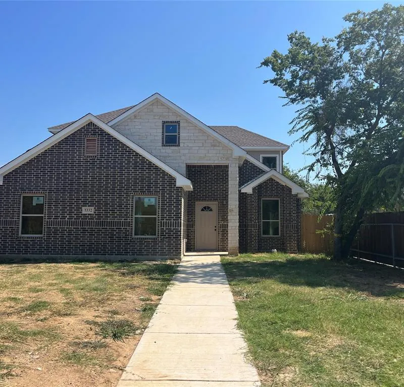 5332 Booker T Street, Fort Worth TX 76105