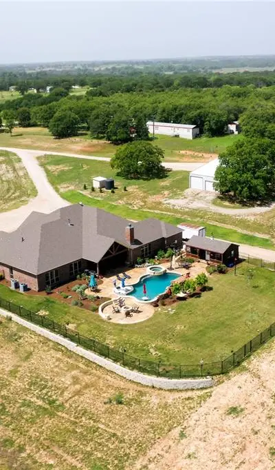 1466 County Road 1270, Alvord TX 76225 - Photo 2