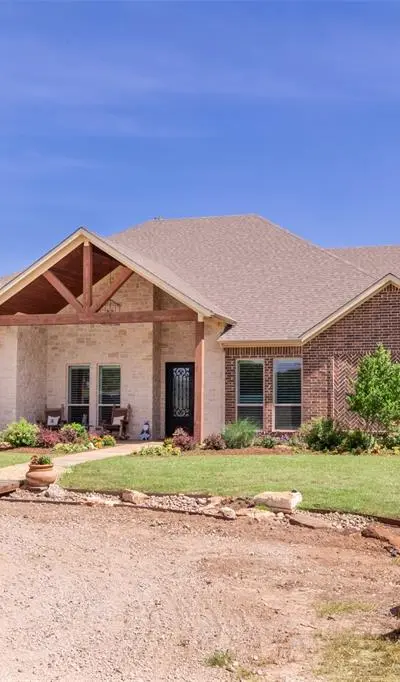 1466 County Road 1270, Alvord TX 76225