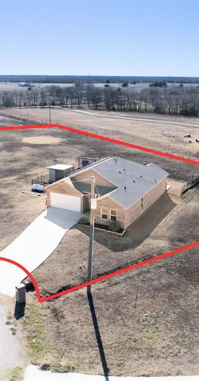315 Delatorre Street, Trenton TX 75490