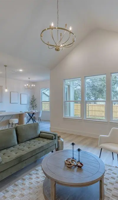 3325 Avenue G, Fort Worth TX 76105 - Photo 5
