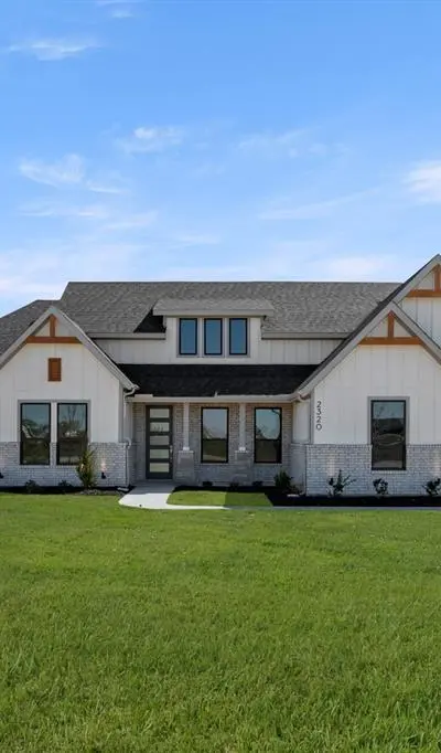 2320 Oak Knoll Drive, Palmer TX 75152