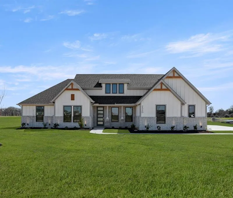 2320 Oak Knoll Drive, Palmer TX 75152