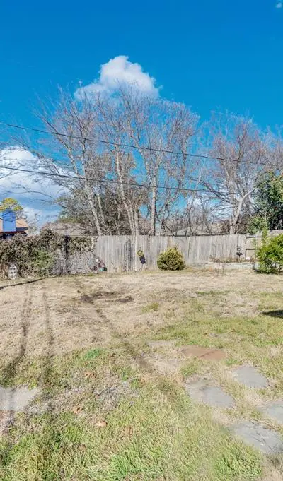 1429 Spring Willow Drive, Arlington TX 76018 - Photo 4