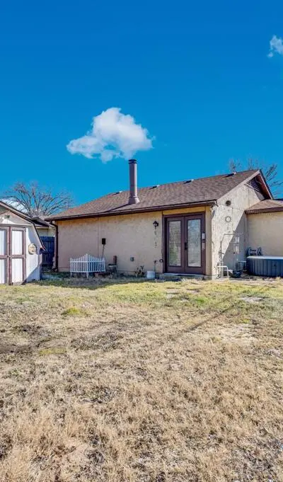 1429 Spring Willow Drive, Arlington TX 76018 - Photo 5