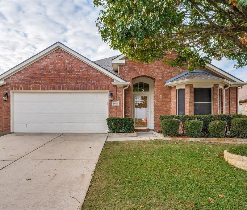 8628 Tumbleweed Drive, Cross Roads TX 76227