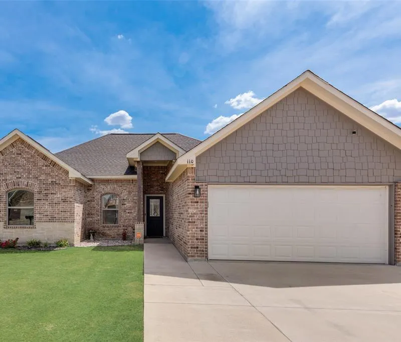 110 Springleaf Lane, Mabank TX 75147