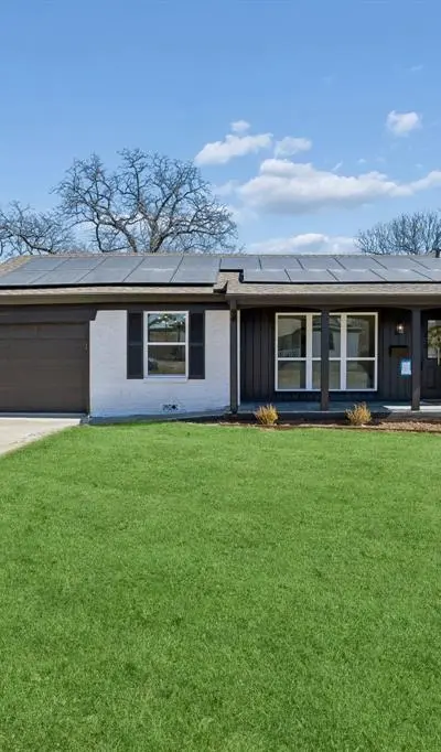 808 Lee Drive, Bedford TX 76022