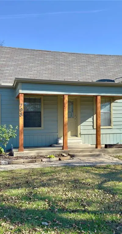 708 N US Highway 69, Celeste TX 75423