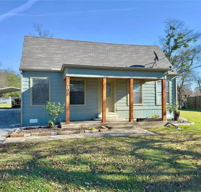 708 N US Highway 69, Celeste TX 75423